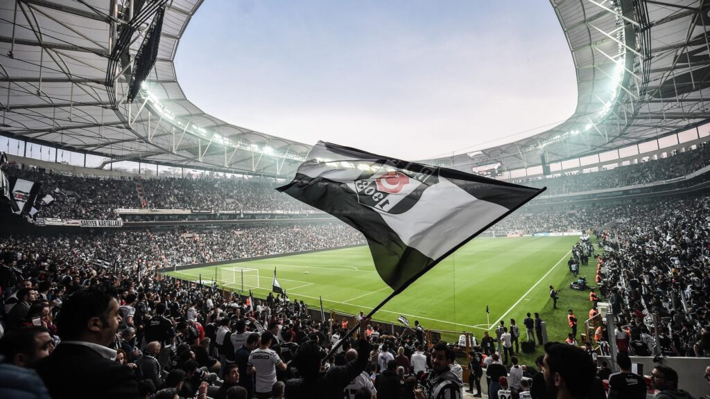 France Football’a göre en iyisi Vodafone Park