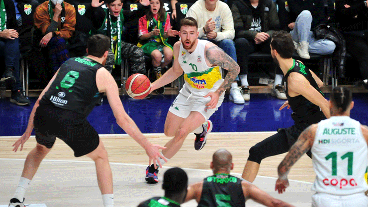 Frutti Extra Bursaspor – Darüşşafaka: 97-71