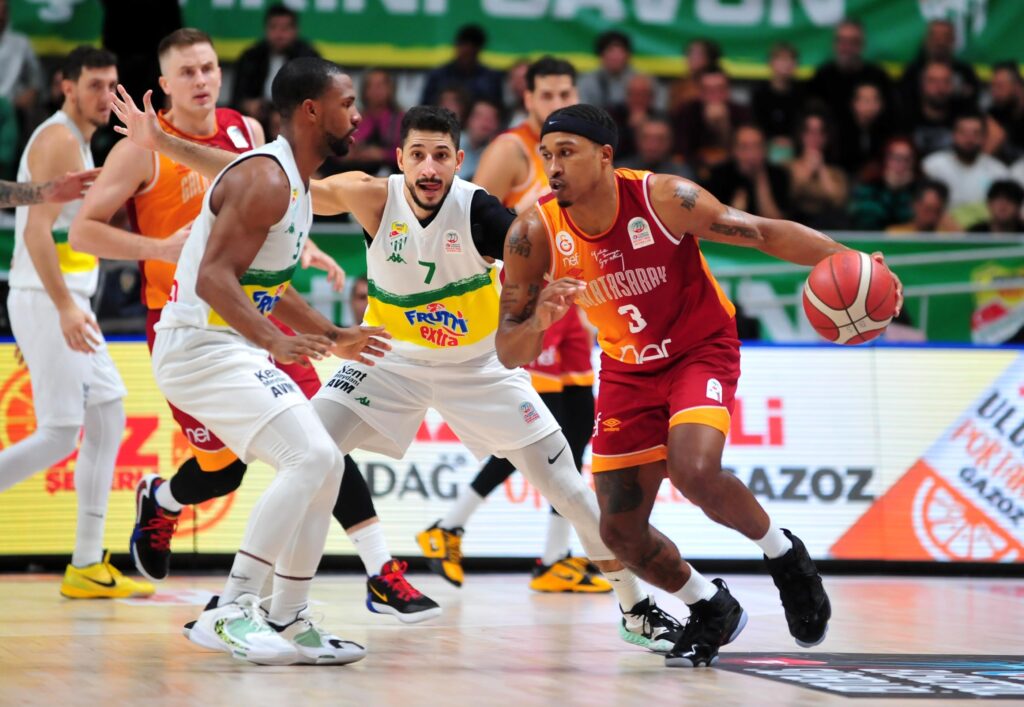 Frutti Extra Bursaspor-Galatasaray Nef maç sonucu: 88-93