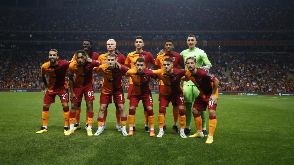 Galatasaray’da ayrılık! O isme İstanbul ekibinden teklif