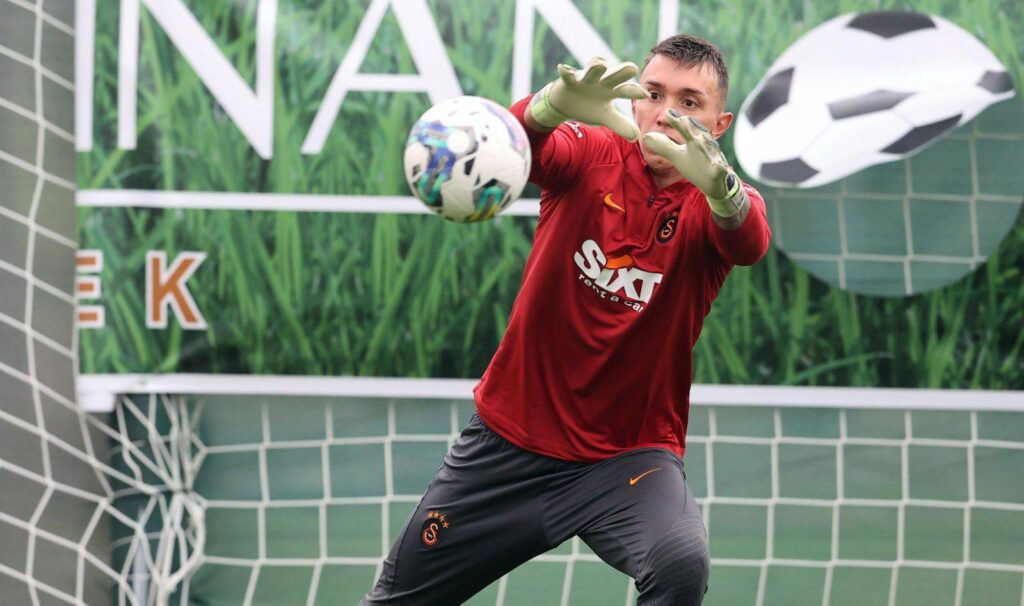Galatasaray’da Muslera döndü, Rashica takımla çalıştı