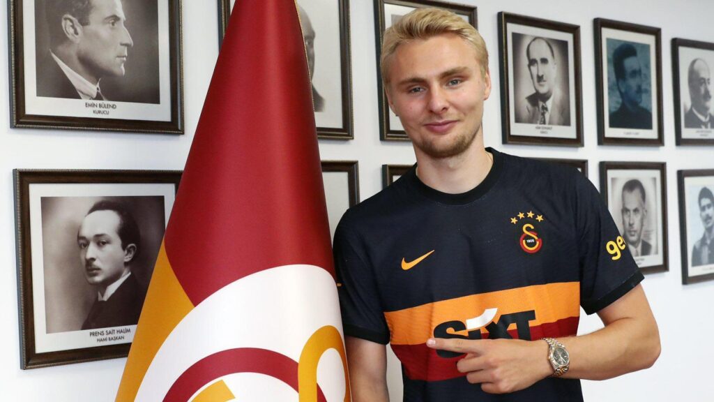 Galatasaray’da Victor Nelsson için karar verildi