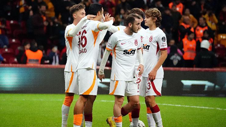 Galatasaray’ın Antalya kampı kadrosu açıklandı