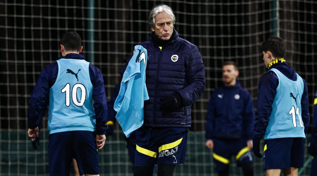 Jorge Jesus kararını verdi! Tartışılıyordu, taktik değiştiriyor…