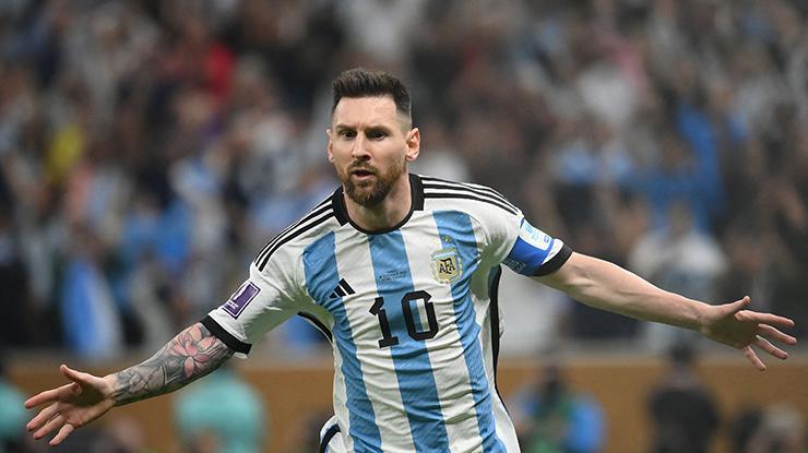 Lionel Messi, Arjantin-Fransa 2022 Dünya Kupası finalinde tarihe geçti