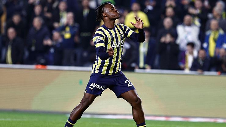 Michy Batshuayi’nin Joshua King ve Serdar Dursun mutluluğu