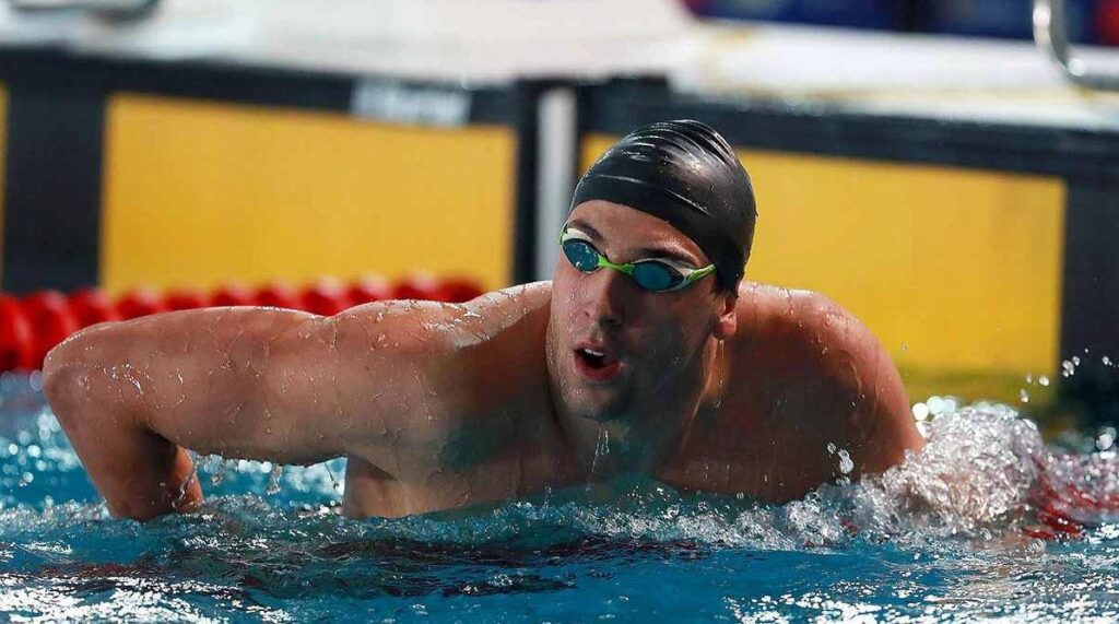 Yüzmede Emre Sakçı finalde