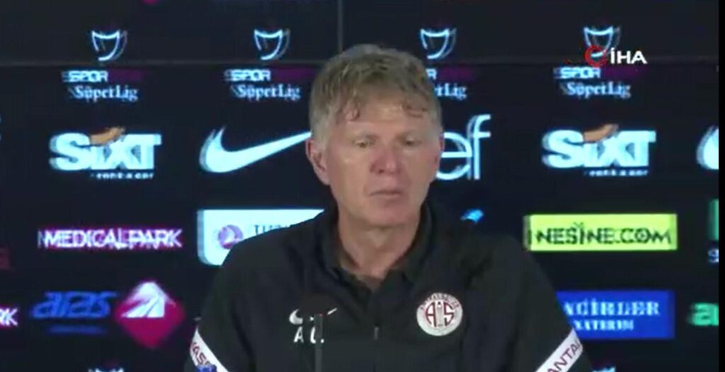 Alfons Groenendijk: Bu stattan başımız dik ayrılıyoruz