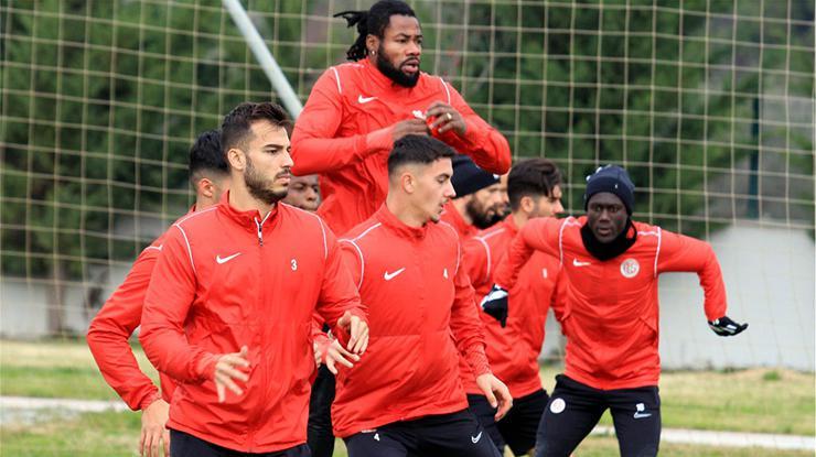 Antalyaspor, kupada çeyrek finali hedefliyor
