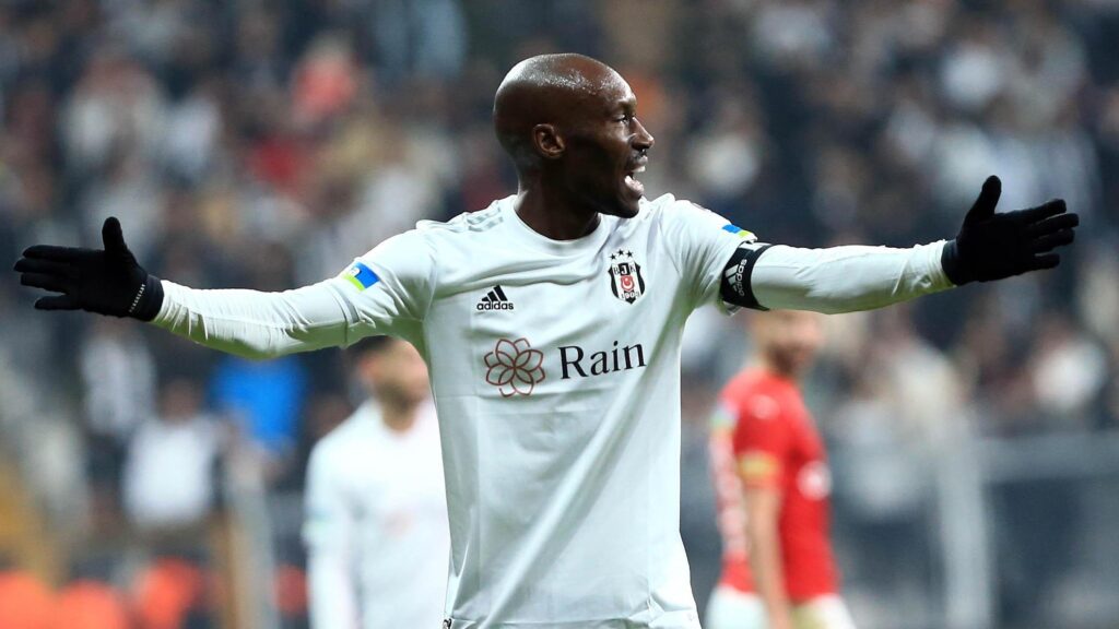 Atiba Hutchinson artık gün sayıyor