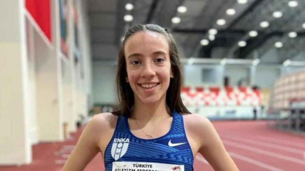 Ayça Fidanoğlu’ndan Türkiye rekoru