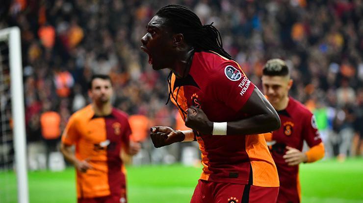 Bafetimbi Gomis’in gözü Fenerbahçe derbisinde!