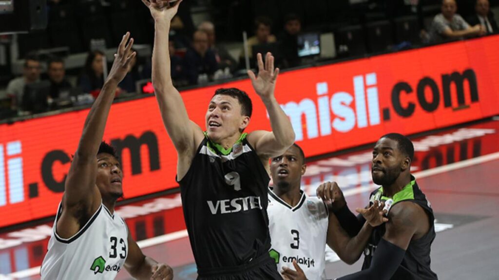Beşiktaş Emlakjet – Manisa Büyükşehir Belediyespor: 73-76