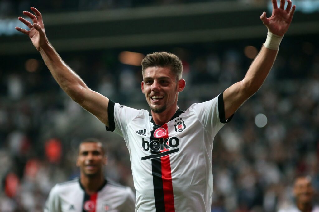 Beşiktaş’ta ayrılık resmileşti! Francisco Montero kiralık gitti