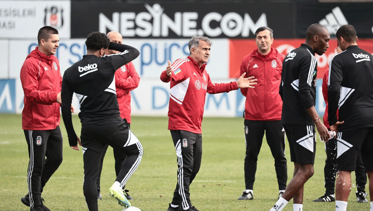 Beşiktaş’ta Wout Weghorst sonrası o yıldız da gidebilir!