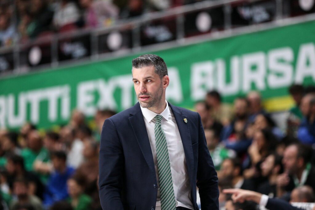 Bursaspor başantrenörü Dusan Alimpijevic: ‘Kaybetsek bile asla pes etmeyen bir takımız’