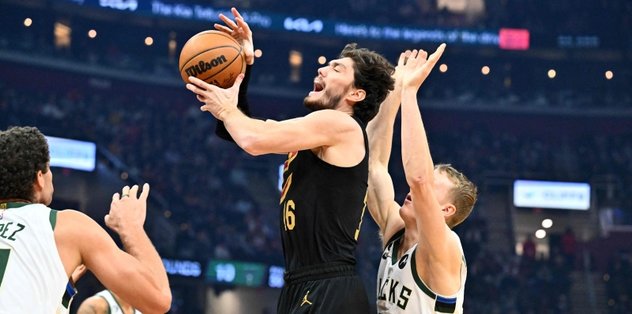 Cedi Osman Alperen’i yıktı