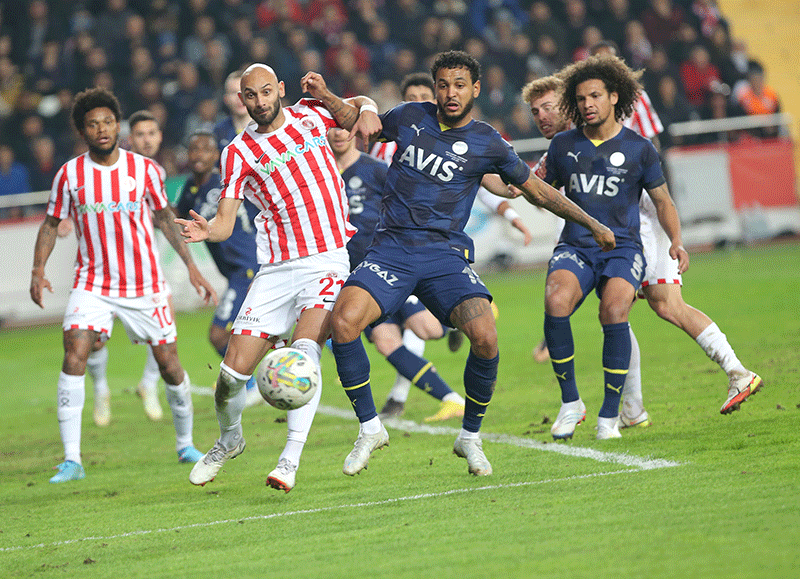 Fanatik yazarları Antalyaspor – Fenerbahçe maçını değerlendirdi