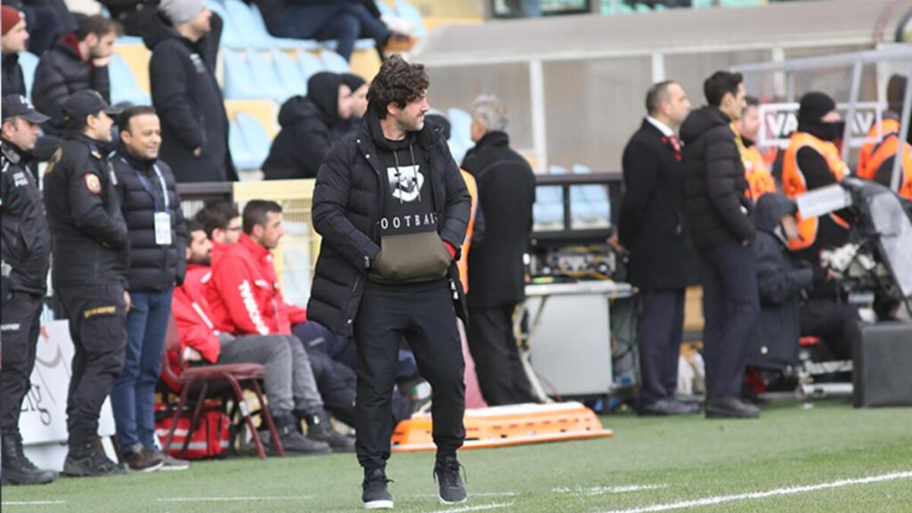 Fatih Tekke: Kazanmamız gereken 8-9 maç var