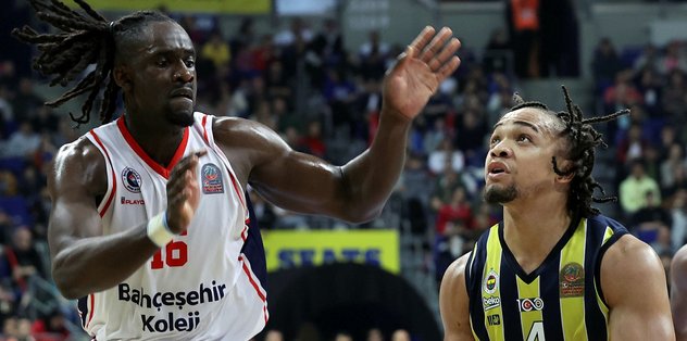 Fenerbahçe Beko Edwards’la coştu