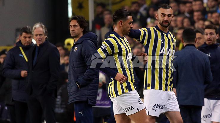 Fenerbahçe-Galatasaray derbisinde İrfan Can Kahveci’ye kırmızı kart’!