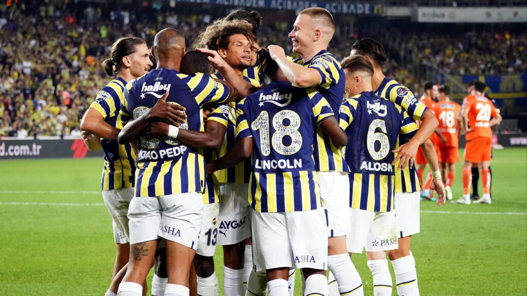 Fenerbahçe, geçtiğimiz sezonu geride bıraktı