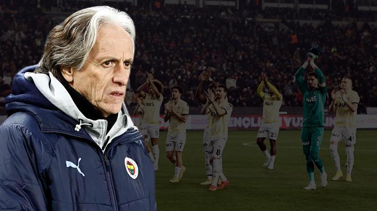 Fenerbahçe’de ayrılık! Geri dönüyor