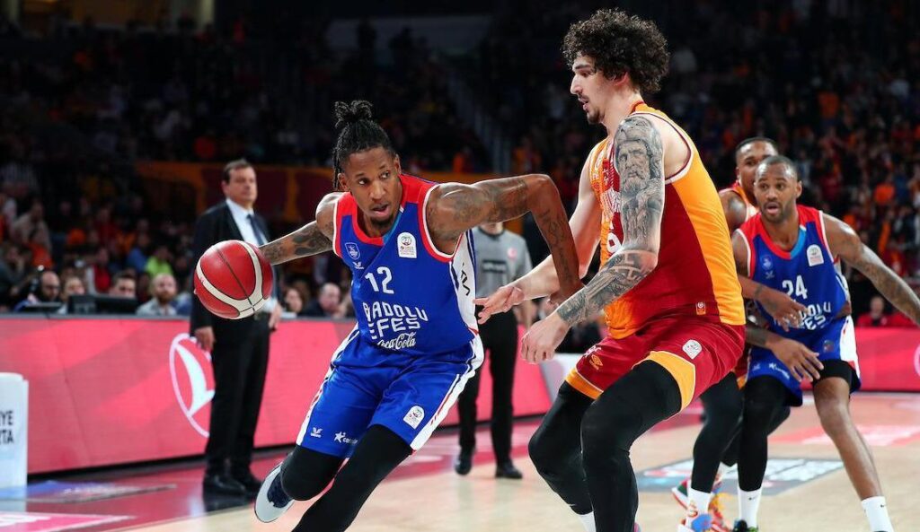 Galatasaray Nef-Anadolu Efes maç sonucu: 70-80