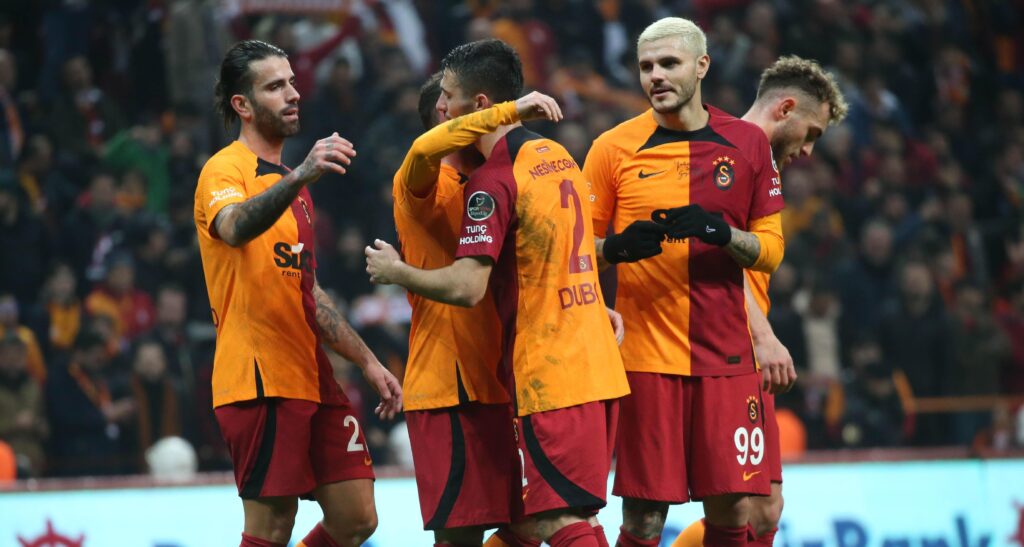 Galatasaray’dan 10 maçlık galibiyet serisi!