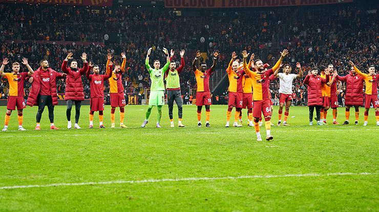 Galibiyet 3’lüsü Juan Mata’dan!