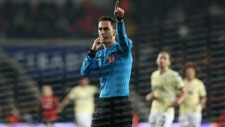 Hakem yorumcuları; Fenerbahçe-Gaziantep FK maçının kararlarını değerlendirdi