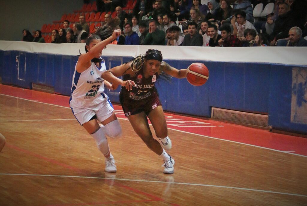 İzmit Belediyespor’dan 8 maçlık galibiyet serisi