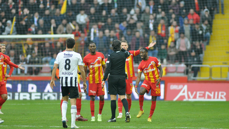 Kayserispor-Beşiktaş maçı için çarpıcı yorum: Kırmızı kartı atladı!