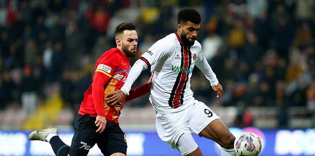 Kayserispor Fatih Karagümrük: 2-4 (MAÇ SONUCU ÖZET)