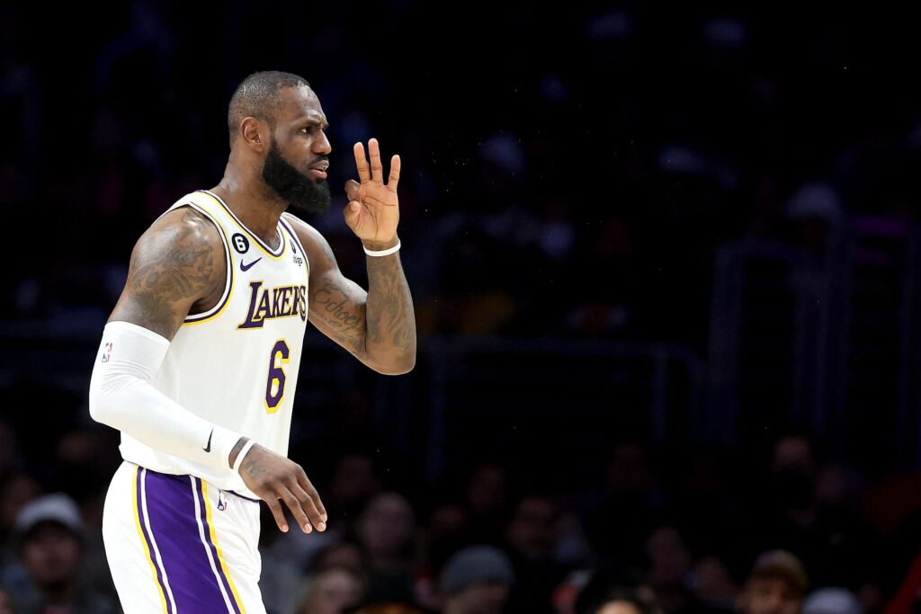 LeBron’un rekor için sadece 364 sayıya ihtiyacı var