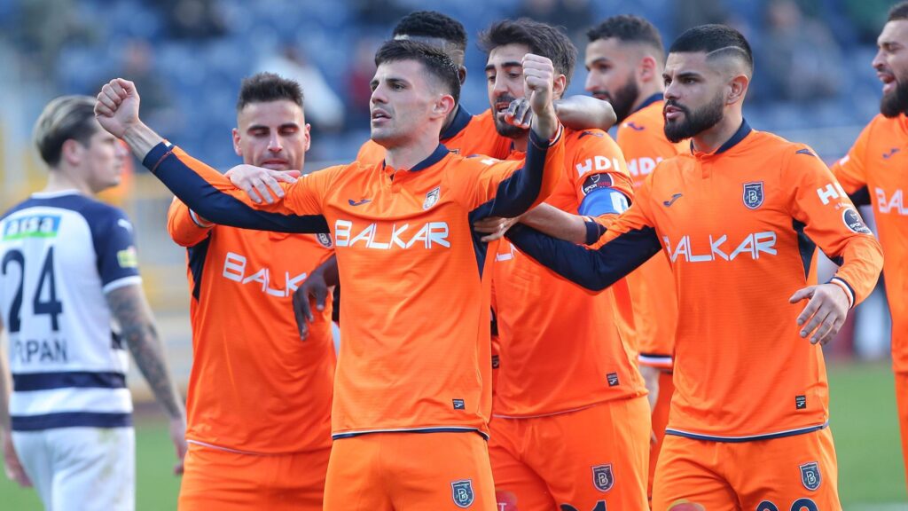 (ÖZET) Kasımpaşa-Başakşehir maç sonucu: 1-3