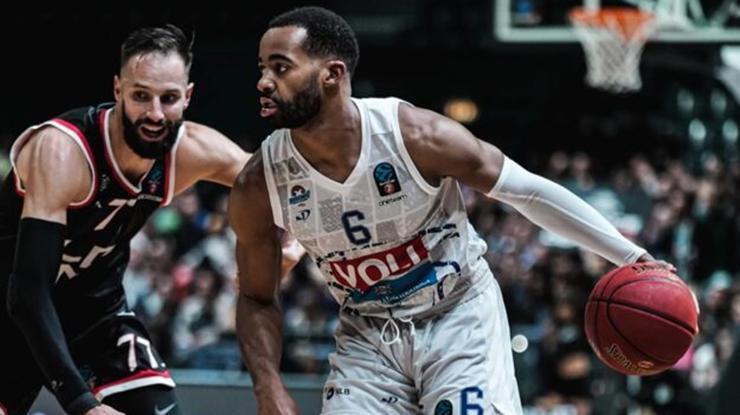 Petkimspor Phil Booth’u transfer etti