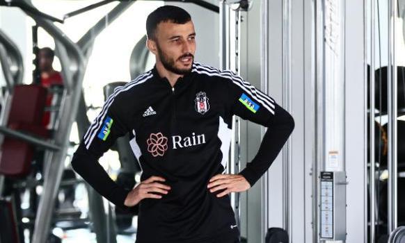 Romain Saiss’ten Beşiktaş’a müjdeli haber!