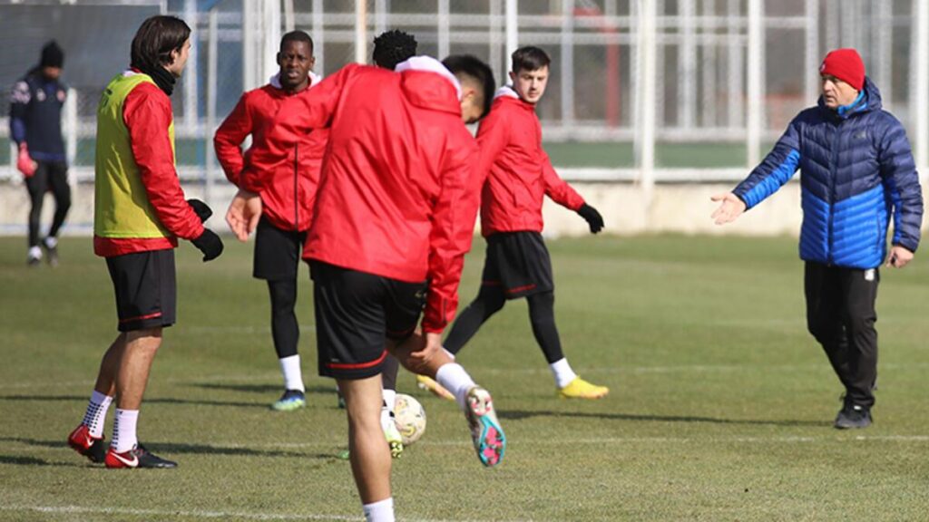 Sivasspor, Adana Demirspor maçına iddialı hazırlanıyor