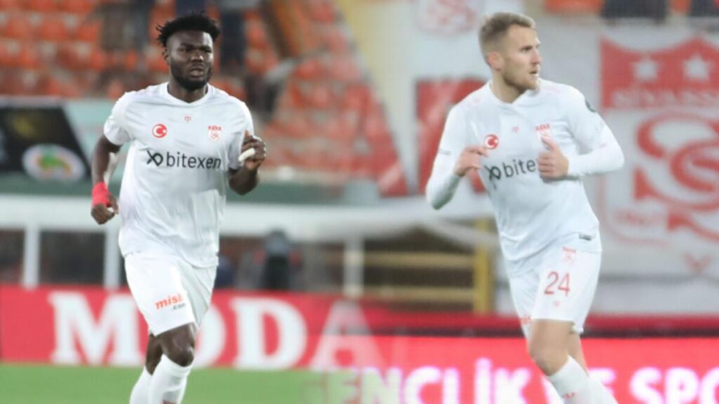 Sivasspor’da Caicedo ile Saiz ilk resmi maçına çıktı