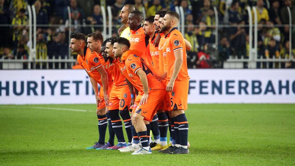 Son dakika | Başakşehir’de yıldız oyuncu ile yollar ayrıldı!