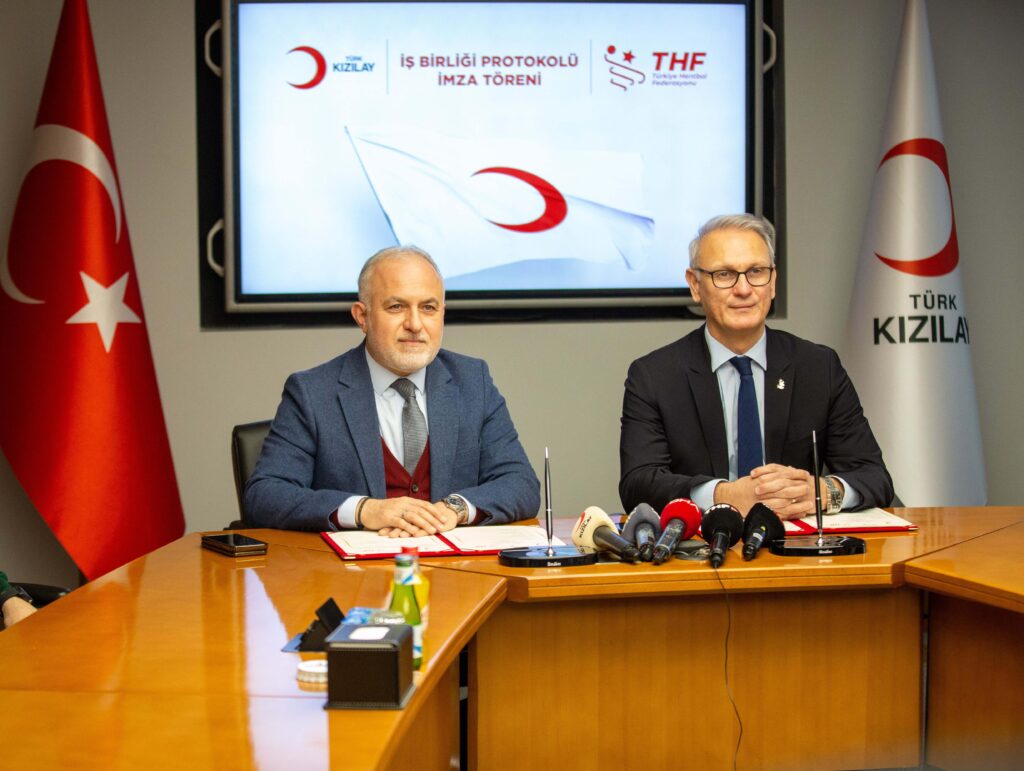 THF ve Türk Kızılay arasında iş birliği protokolü imzalandı
