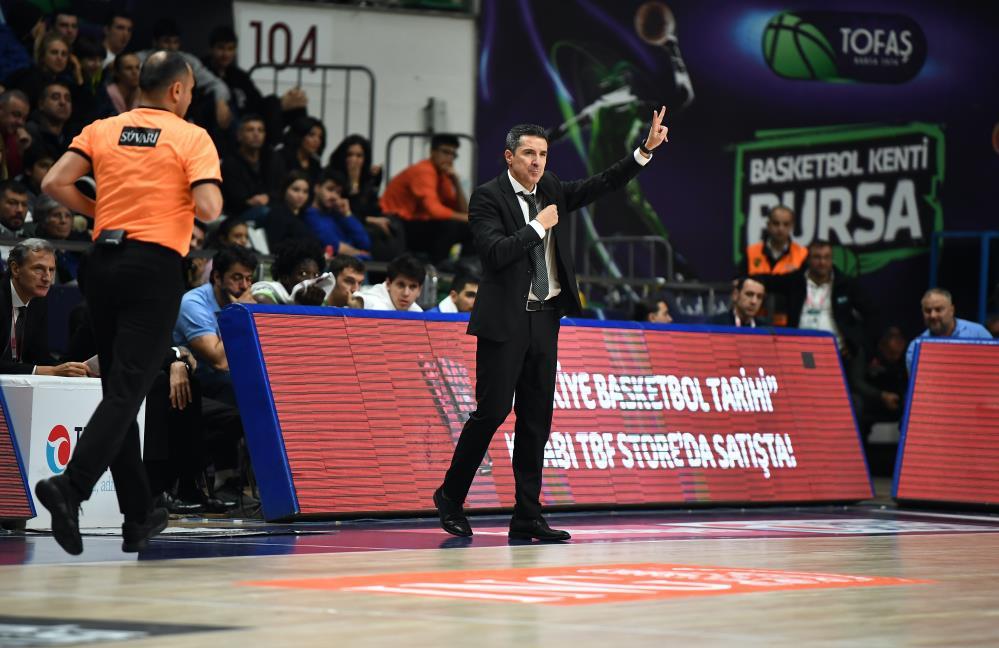 Tofaş, Başantrenör İmitrios Priftis ile yollarını ayırdı