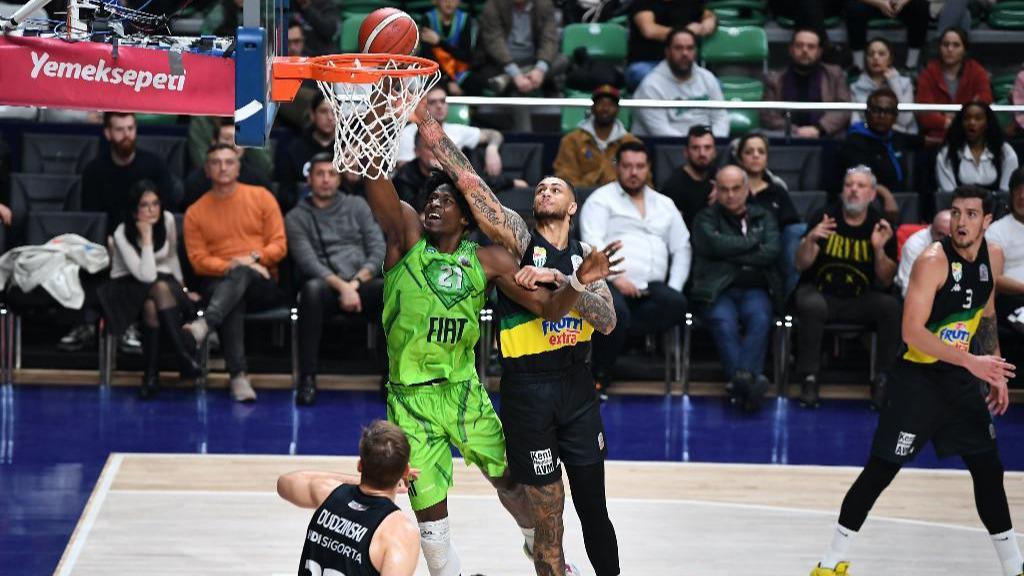 TOFAŞ – Bursaspor maç sonucu: 82-83 | Derbi Bursaspor’un!