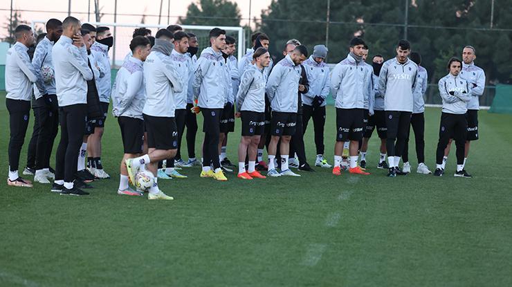 Trabzonspor, Başakşehir mesaisine moralsiz başladı