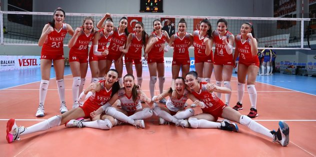 Türkiye 3 – 0 Romanya (Maç sonucu ÖZET) Genç Sultanlar finalde!