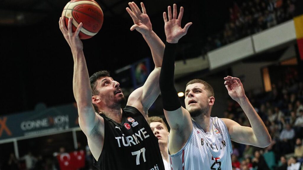 12 Dev Adam, Belçika’yı deplasmanda rahat geçti