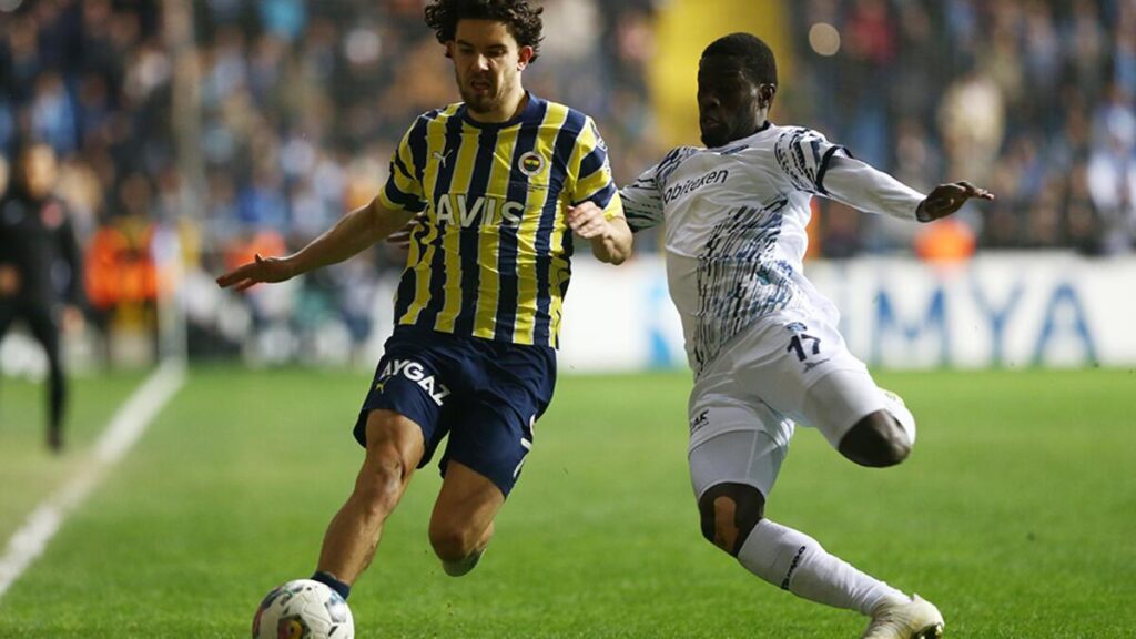 Adana Demirspor – Fenerbahçe maçında nefes kesen ilk yarı! Rekor şut