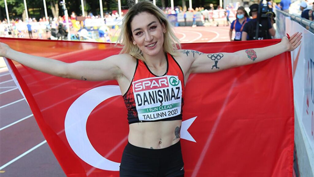 Adını ‘Gold Medal’ yaptı İstanbul 2023’e kilitlendi