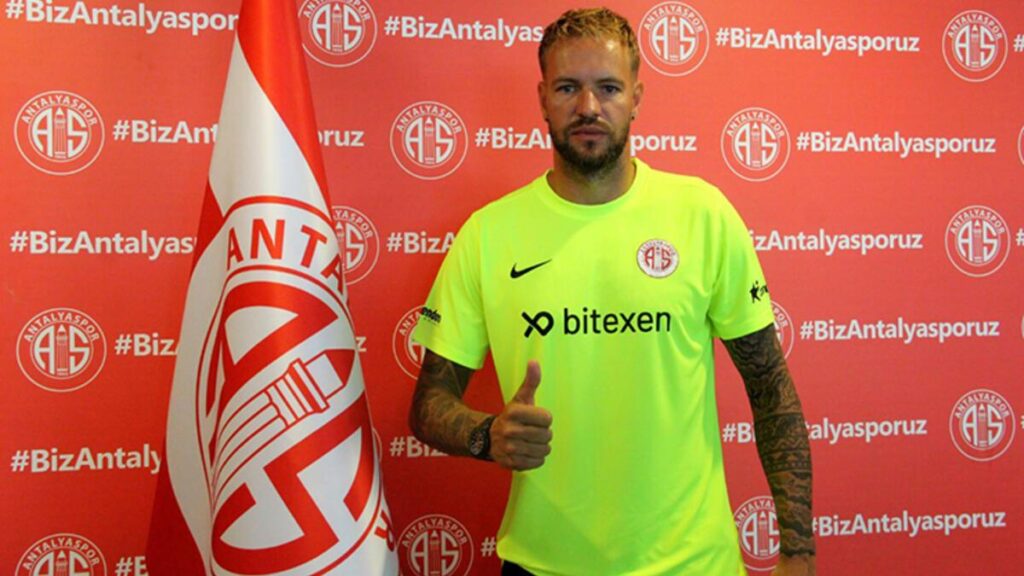 Antalyaspor, Ruud Boffin ile yollarını ayırdı